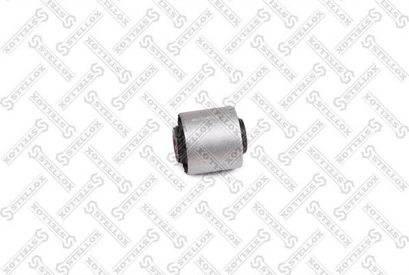 Сайлентблок переднего рычага подвески Stellox. Артикул 77-02068-SX