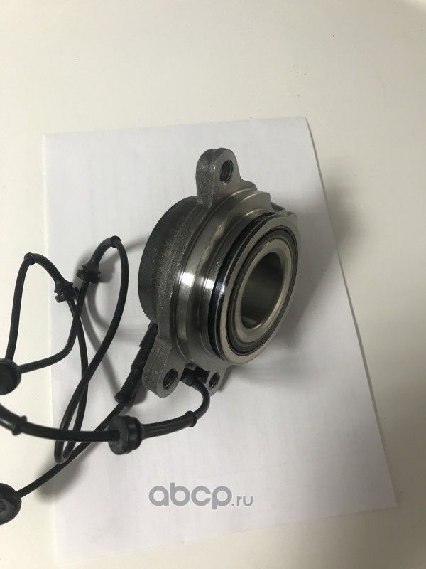 Ступица колеса с интегрированным подшипником Patron передняя правая/левая для Land Rover Discovery II 1998-2004. Артикул PBK6753H