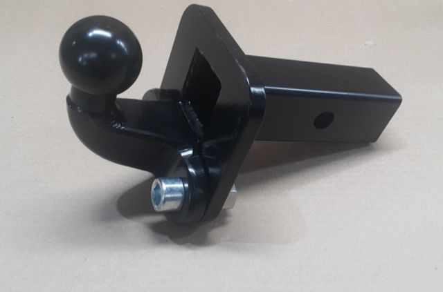 Шаровый узел Baltex (под квадратное отверстие 50х50) с превышением L= 27 мм. Артикул 000-018