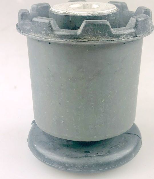 Сайлентблок заднего рычага подвески Hutchinson правый/левый для Mercedes-Benz Vito II (W639) 2007-2014. Артикул 590597