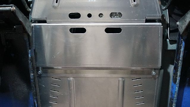 Защита алюминиевая ТСС (4 мм) для КПП Lada Niva Legend 2023-2026. Артикул ZKTCC00675