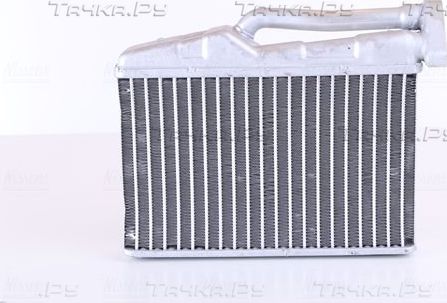 Радиатор отопителя (печки) Nissens ** FIRST FIT ** для BMW X5 I (E53) 2000-2006. Артикул 70530