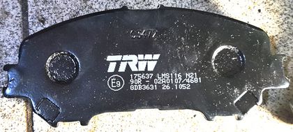 Тормозные колодки TRW передние для Nissan X-Trail T32 2014-2024. Артикул GDB3631