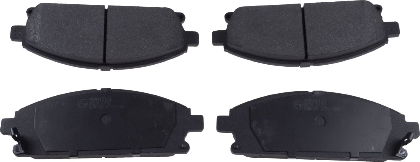 Тормозные колодки Blue Print. Артикул ADN142123