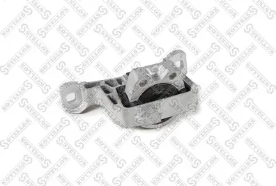 Подушка (опора) двигателя Stellox. Артикул 25-98042-SX