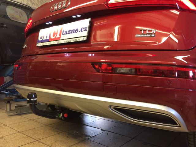 Фаркоп Westfalia для Audi Q5 II (вкл. SQ5, вкл. Plugin Hybrid) 2017-2026. Быстросъемный крюк. Артикул 305580600001