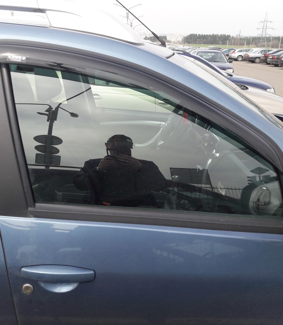 Дефлекторы V-Star для окон Nissan Terrano III 2014-2026. Артикул D57630