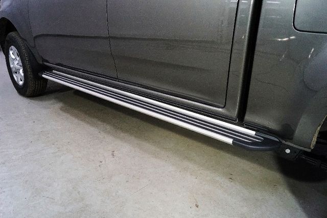 Пороги алюминиевые ТСС Slim Line Silver 2020 мм для Great Wall Wingle 7 4WD 2.0 TD 2020-2026. Артикул GRWALWING720-17S