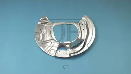 Кожух тормозного диска fr lh (Quattro Freni). Артикул qf00f00033