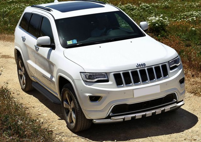 Пороги алюминиевые Rival Premium-Black для Jeep Grand Cherokee WK2 2013-2018 2018-2025. Артикул A160ALB.2703.1
