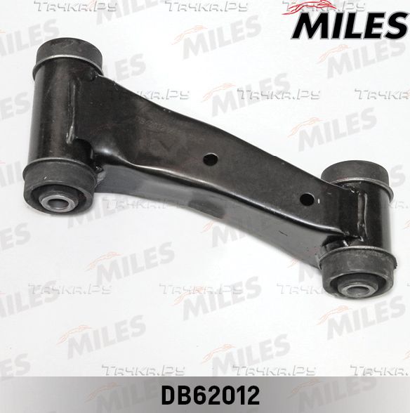 Поперечный рычаг передней подвески Miles левый верхний для Nissan Primera P11 1996-2002. Артикул DB62012