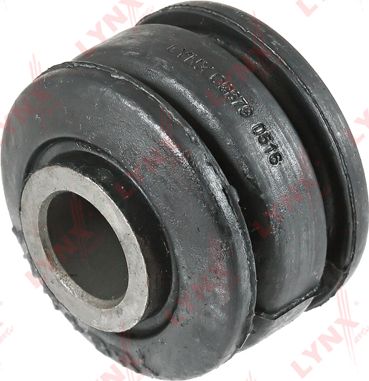 Сайлентблок переднего рычага подвески LYNXauto. Артикул C9879