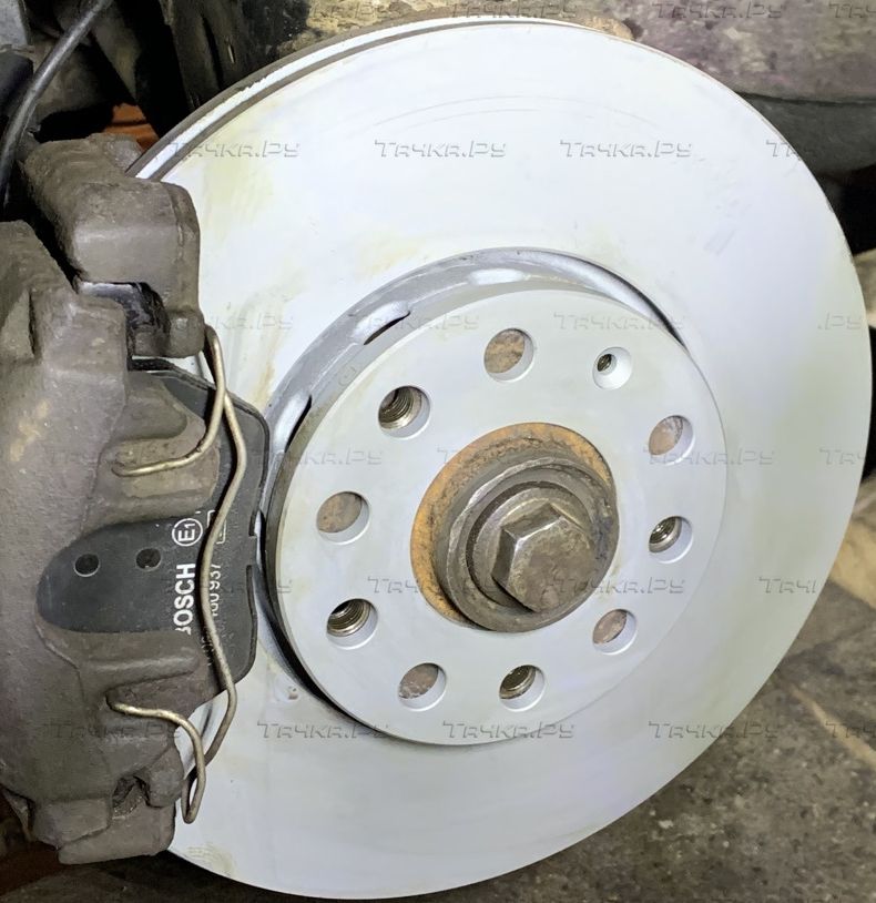 Тормозной диск Bosch передний для SEAT Exeo 2008-2013. Артикул 0 986 478 546