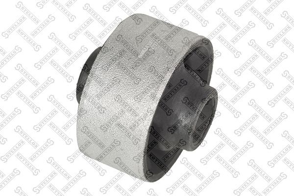 Сайлентблок переднего рычага подвески Stellox. Артикул 77-00147-SX