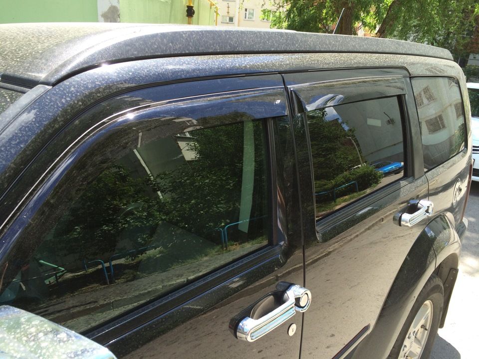 Дефлекторы Cobra Tuning для окон Dodge Nitro 2006-2012. Артикул D20507