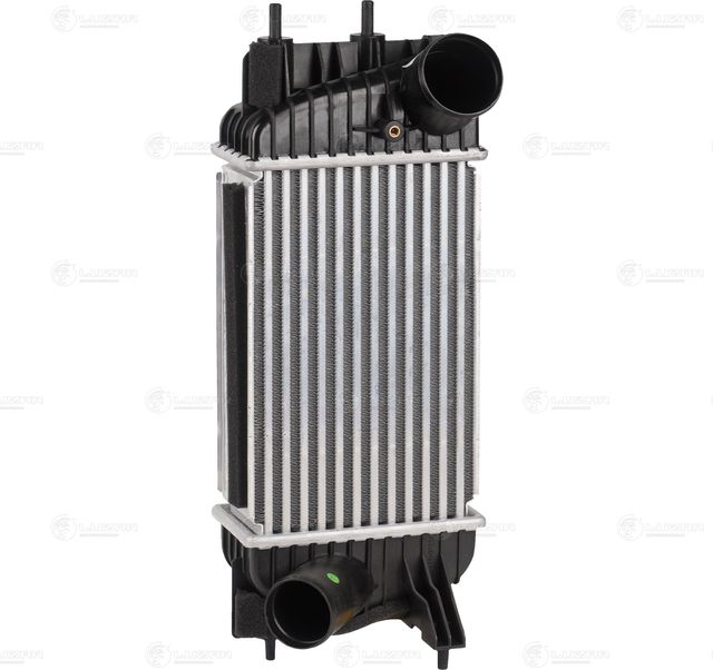 Интеркулер Luzar для Nissan Juke I 2010-2019. Артикул LRIC 1461