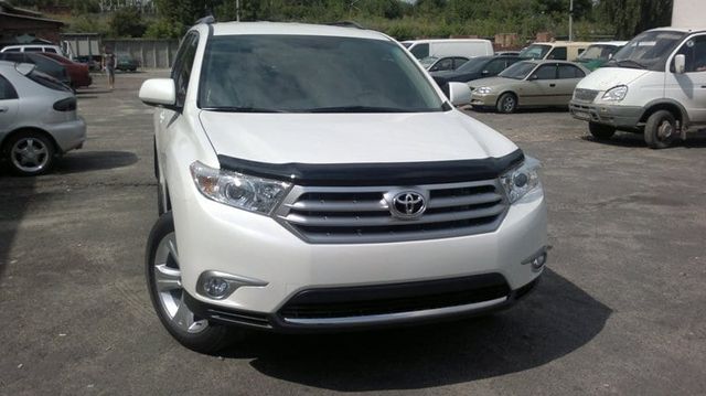 Дефлектор SIM для капота Toyota Highlander II 2010-2014. Артикул STOHIG1012