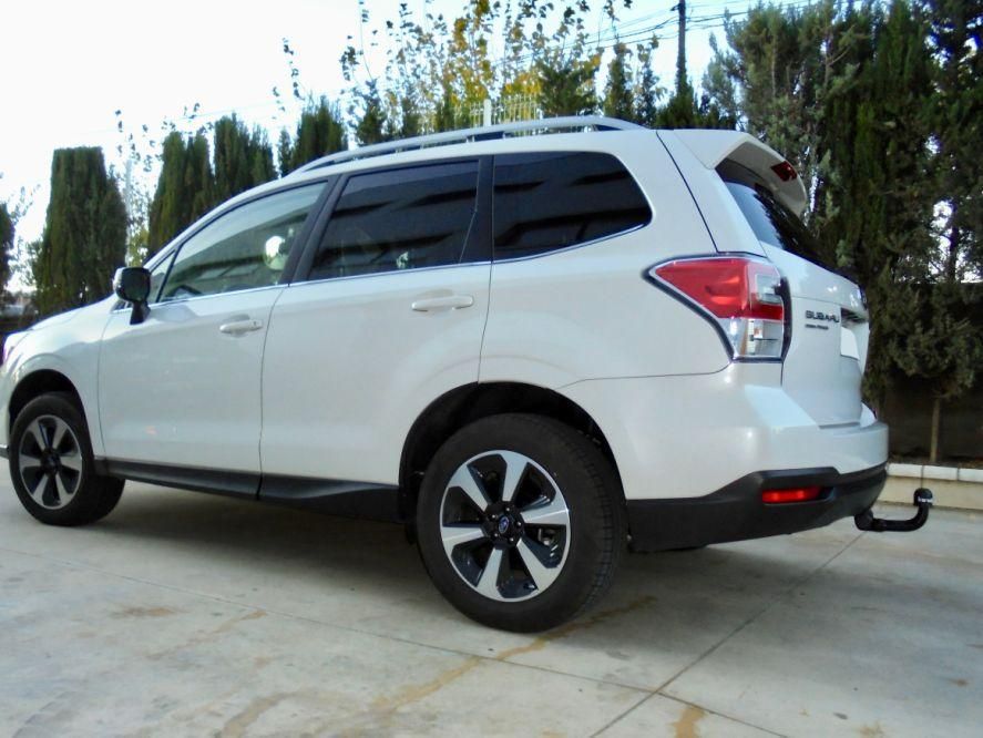 Фаркоп Aragon (быстросъемный крюк, вертикальное крепление) для Subaru Forester IV 2013-2018.. Артикул E6002CV