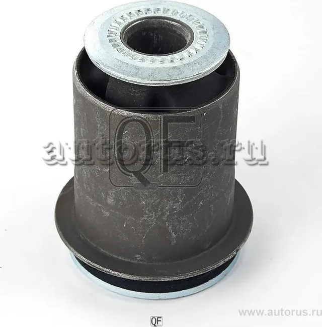 САЙЛЕНТБЛОК ПЕРЕДНЕГО НИЖНЕГО РЫЧАГА (Quattro Freni). Артикул QF30D00028
