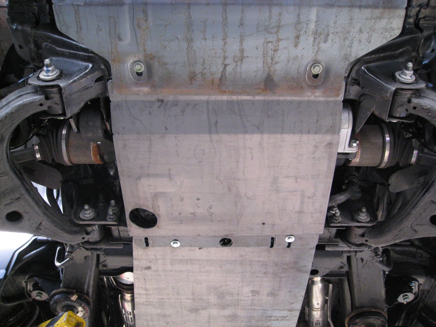 Защита алюминиевая Alfeco для картера Nissan Patrol Y62 2010-2026. Артикул ALF.15.32al