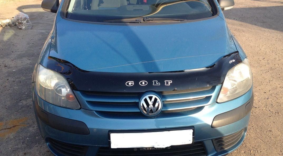 Дефлектор VT52 для капота Volkswagen Golf Plus 2004-2009. Артикул VW32VT