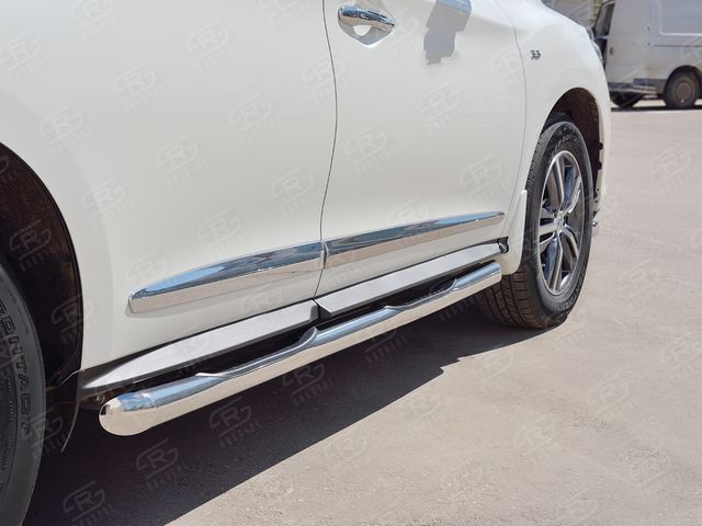 Защита порогов РусCталь труба d76 с накладкой (вариант 1) для Infiniti QX60 2016-2025. Артикул IQXT-0026831