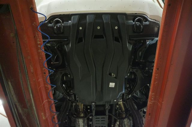 Защита композитная АВС-Дизайн для картера и радиатора (с сеткой) Lexus LX 570 2008-2026. Артикул 24.24k