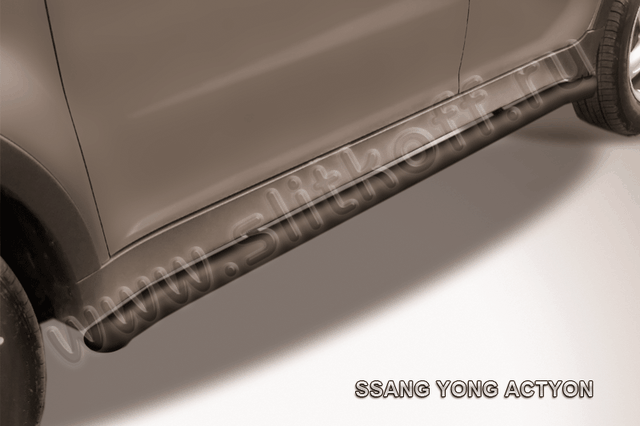 Пороги Slitkoff d57 с гибами для SsangYong Actyon II 2010-2013 Черные. Артикул SYA007B