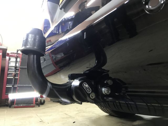 Фаркоп Steinhof для Mercedes-Benz V-Класс W447 (вкл. AMG пакет) 2014-2026. Быстросъемный крюк. Артикул M-239