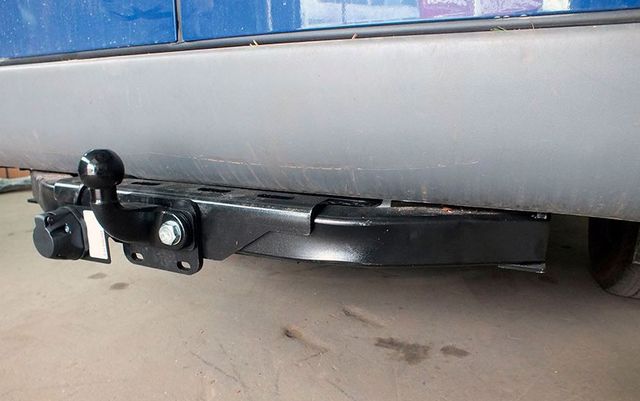 Фаркоп Oris (ранее Bosal) для Mercedes-Benz Sprinter Classic W909 2013-2018 (Россия). Артикул 2254-F