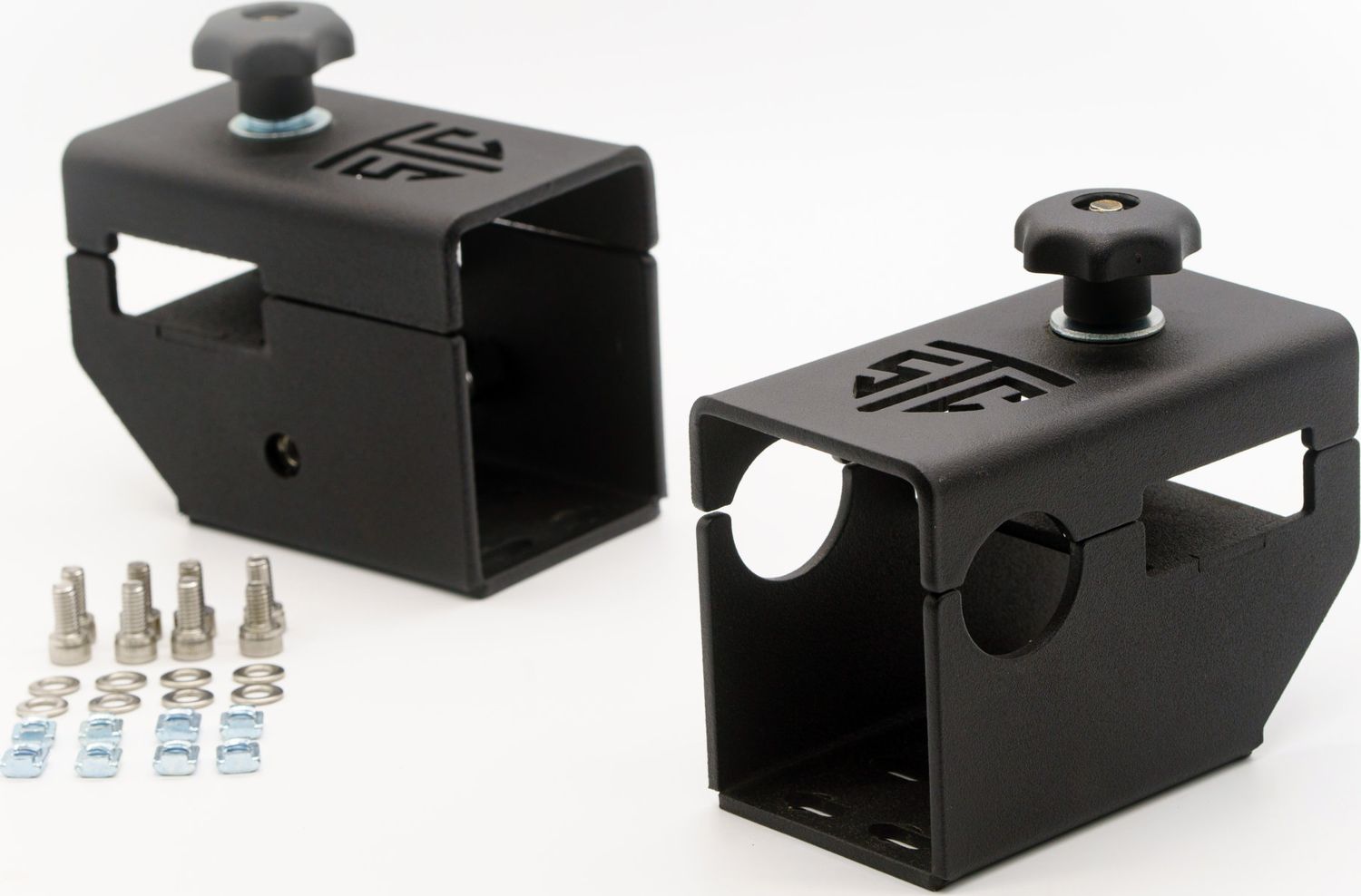 Кронштейн крепления реечного домкрата на багажник STC. Артикул STC-TR-HL