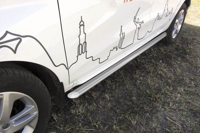 Пороги Slitkoff труба d57 для Lada Xray 2015-2026 Серебристые. Артикул LadXR008S