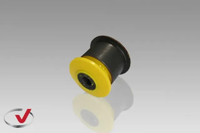 Сайлентблок полиуретановый (передний) нижнего переднего рычага (Vtulka). Артикул 3306048