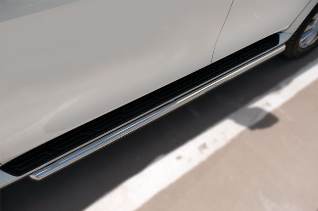 Защита RusStal порогов d42 (короткая) для Infiniti QX80 2014-2017. Артикул IQXT-002100