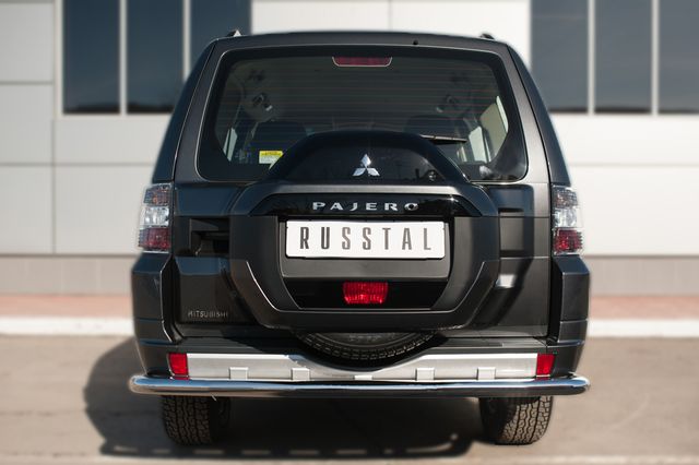 Защита RusStal заднего бампера d63 (секции) для Mitsubishi Pajero IV 2014-2026. Артикул MPZ-002050
