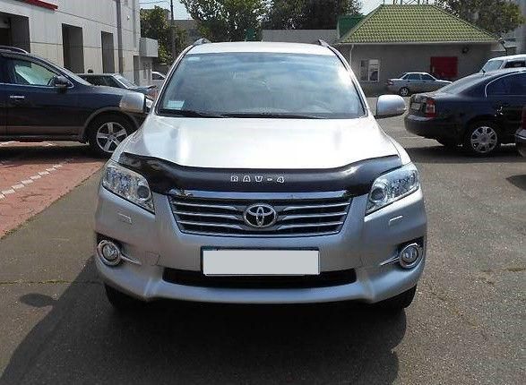 Дефлектор VT52 для капота Toyota RAV4 III 2010-2012. Артикул TYA54VT