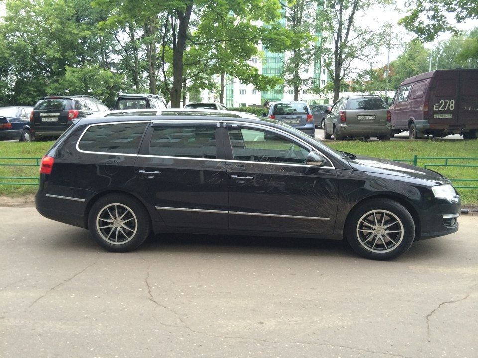 Дефлекторы V-Star для окон (с хром. молдингом) Volkswagen Passat B6 универсал 2005-2010. Артикул CHR17058