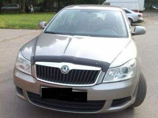 Дефлектор SIM для капота Skoda Octavia A5 универсал 2009-2013. Артикул SSCOCT0912
