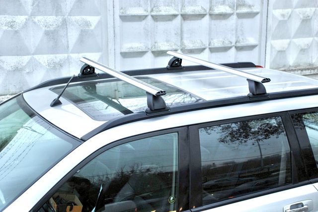 Багажник на крышу LUX на штатные места для Nissan X-Trail T30, T31 (Без фонарей) 2001-2014. (Аэро-классик дуги). Артикул 842211+698874