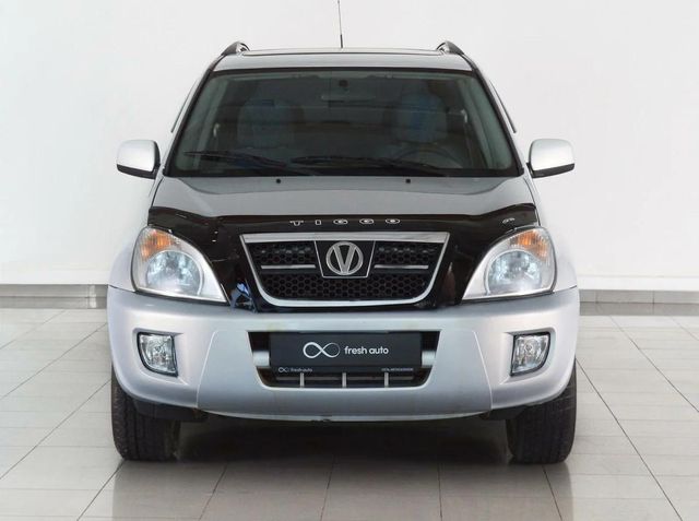 SUV t11 Vortex Tingo 2012