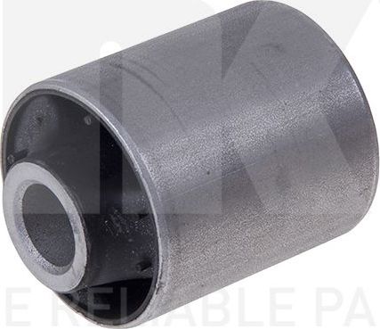 Сайлентблок переднего рычага подвески NK нижний внутренний для Mercedes-Benz C-Класс I (W202) 1993-2001. Артикул 5103316