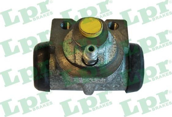 Тормозной цилиндр LPR задний для Nissan Kubistar X76 2003-2009. Артикул 4027
