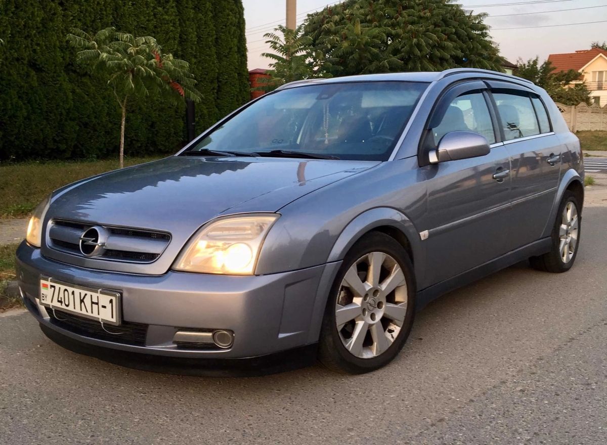 Дефлекторы Сobra Tuning для окон Opel Signum 5-дв. 2003-2008. Артикул O13603