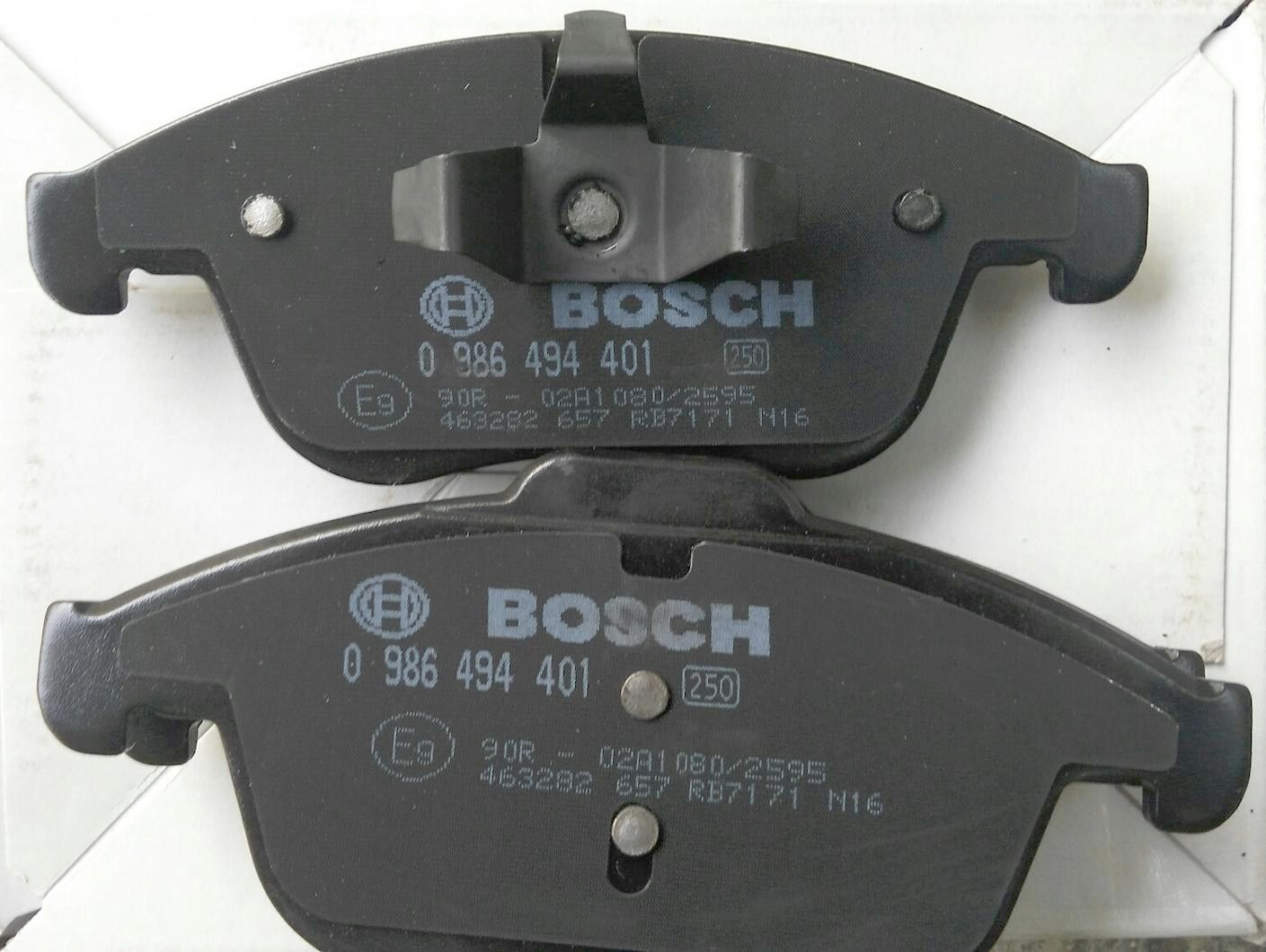 Тормозные колодки Bosch. Артикул 0 986 494 401
