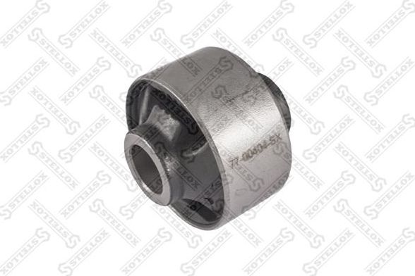Сайлентблок переднего рычага подвески Stellox. Артикул 77-00404-SX