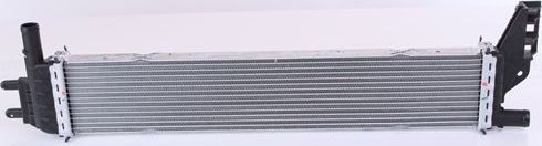 Радиатор охлаждения двигателя Nissens. Артикул 606793