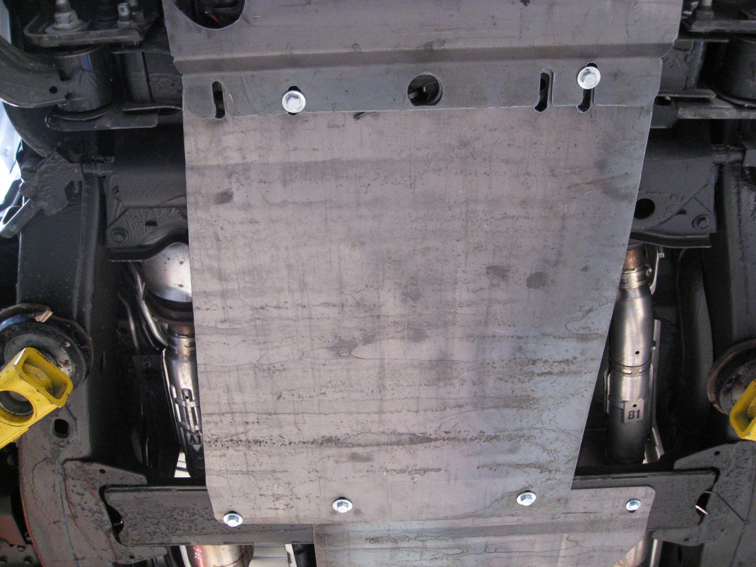 Защита алюминиевая Alfeco для кпп Nissan Patrol Y62 2010-2026. Артикул ALF.15.33al