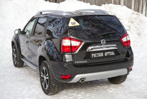 Накладки Русская Артель на ковролин порогов дверей для Renault Duster I 2015-2020 рестайлинг. Артикул NR-157402