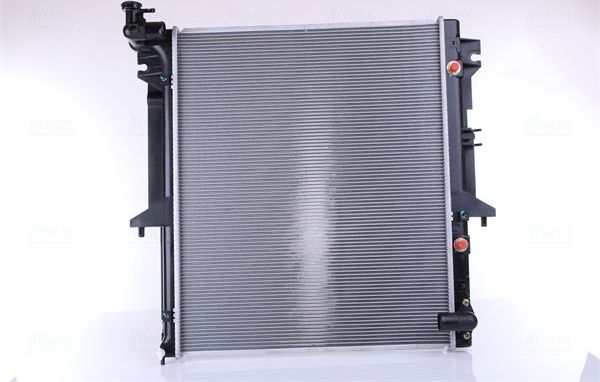 Радиатор охлаждения двигателя Nissens. Артикул 62896