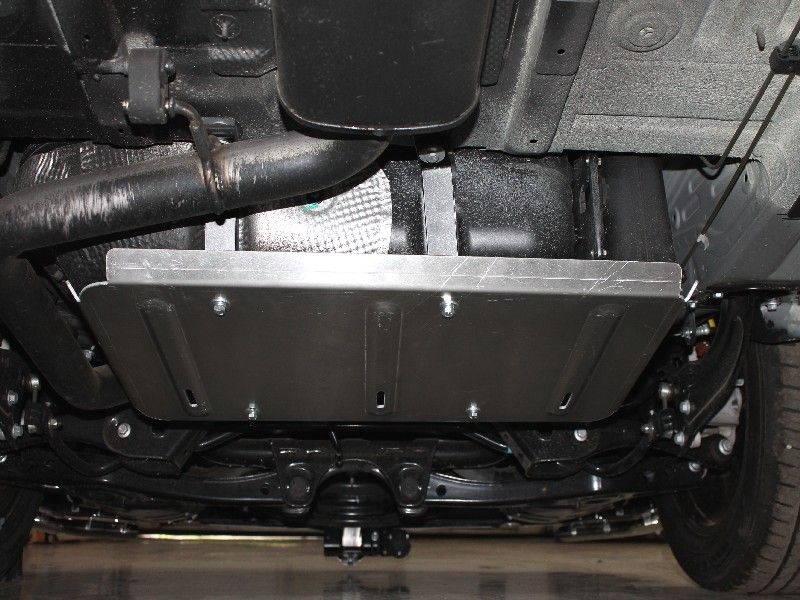 Защита алюминиевая ТСС (4 мм) для бака Chery Tiggo 8 2020-2026. Артикул ZKTCC00440